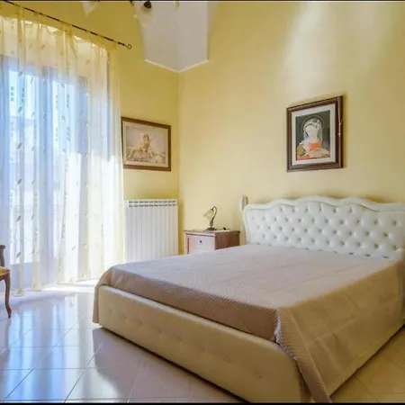 Palazzo Simone Panzió 4*